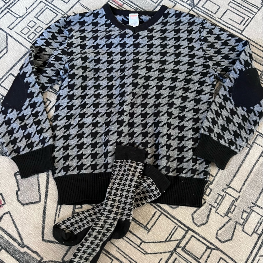 Houndstooth black and grey v-neck sweater set Vintage styling elbow patches